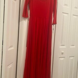 Calvin klein red maxi color, new with tag size 8